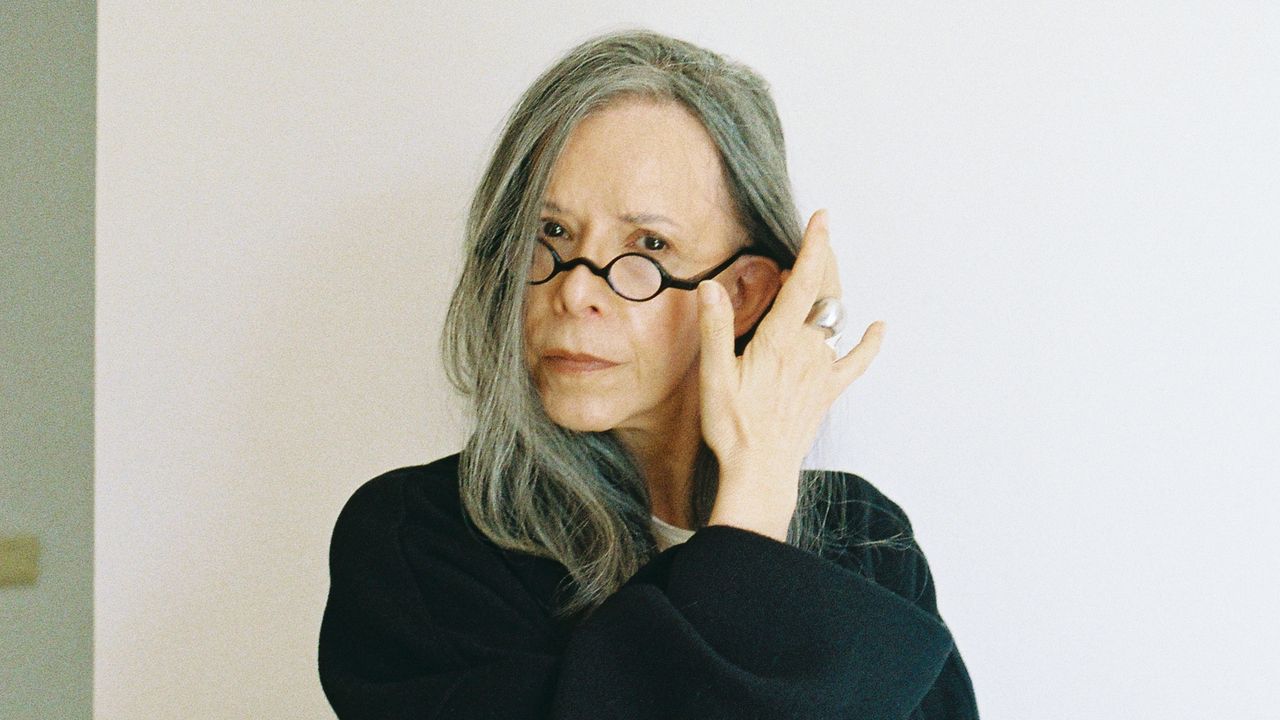 8 Best Powder Foundations for a Smoothing, Blurred Finish on Mature Skin