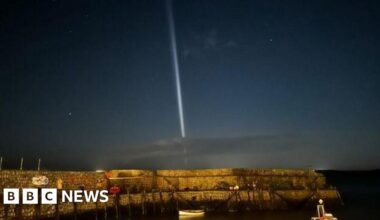 Strange pillar of light linked to Chinese rocket test flight