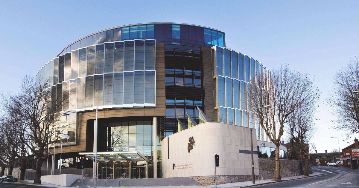 Judge 'getting fed up' with money mule offenders pleading they were 'young and stupid' at the time