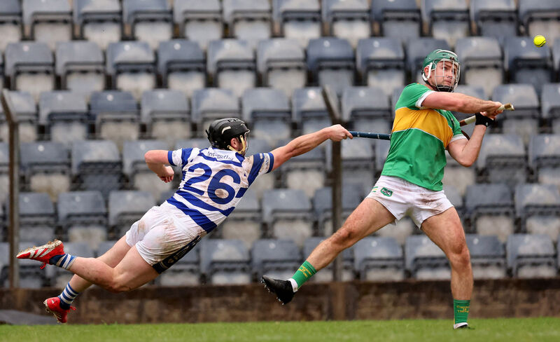  Anthony Spillane, Castlelyons, in action against Liam Ryan, Inniscarra, during their 2025 Cork County Senior A Hurling Championship clash at Pairc Ui Rinn. Picture: Jim Coughlan.