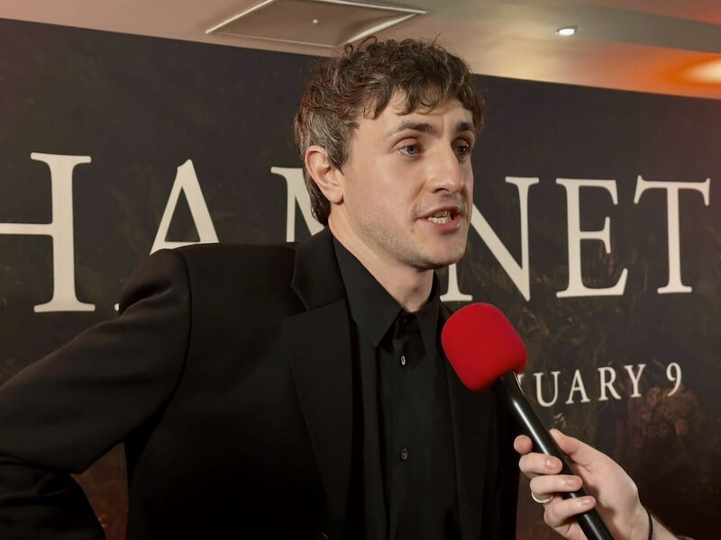 Paul Mescal paused to speak to media including the 'Irish Examiner' at the premiere of 'Hamnet' at the Light House in Dublin on Saturday. Picture: Bairbre Holmes/PA