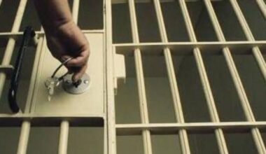 Women jailed for stealing €500 worth of perfume from Cork pharmacy