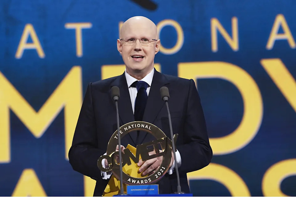 LONDON, ENGLAND - MARCH 02: Matt Lucas presents the award for Outstanding Comedy Actor 'The National Comedy Awards for Stand Up To Cancer airs on Channel 4 and All 4' on March 02, 2022 in London, England. (Photo by Dave J Hogan/Getty Images)