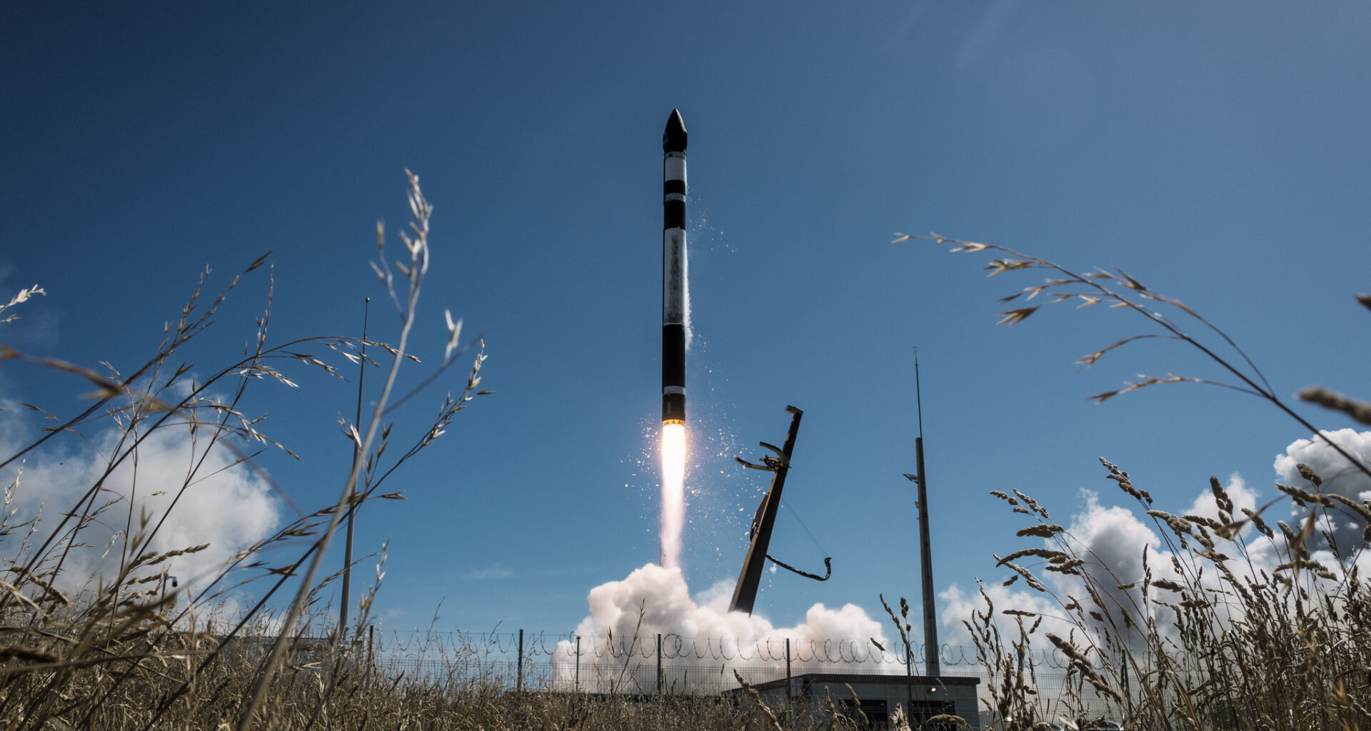 Rocket Lab launches JAXA tech demo satellite