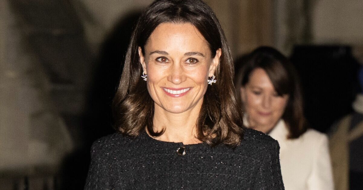 TV viewers spot Princess Kate's sister after missing her carol service | Royal | News
