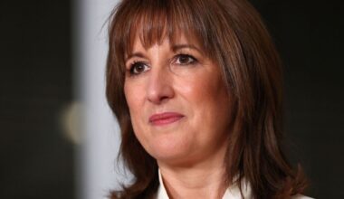 Rachel Reeves's inheritance tax raid will hit family farms, new report to say | Politics | News