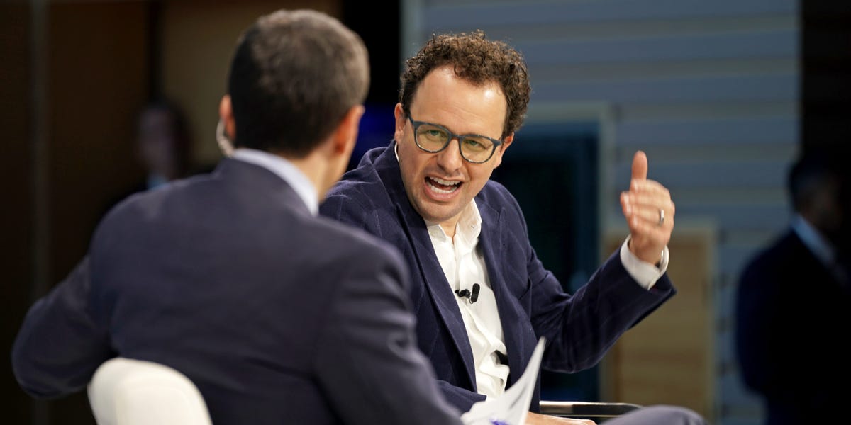 Anthropic CEO Dario Amodei Drags OpenAI and Google