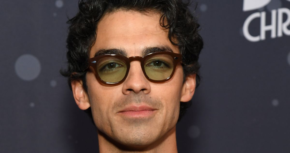 Someone Filmed Joe Jonas Trying to Parallel Park in New York