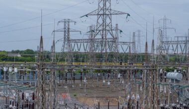 O’Brien warned ESB and EirGrid over house connections – The Irish Times