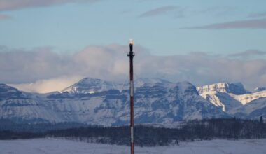 Canada unveils new rules to lower oil and gas methane emissions 