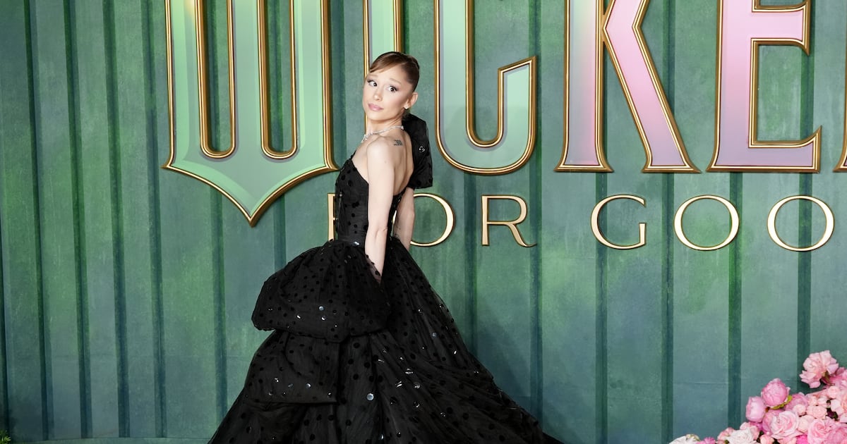 Ariana Grande created emotional ‘triggers’ to avoid her own ‘pain’ during Wicked – The Irish News