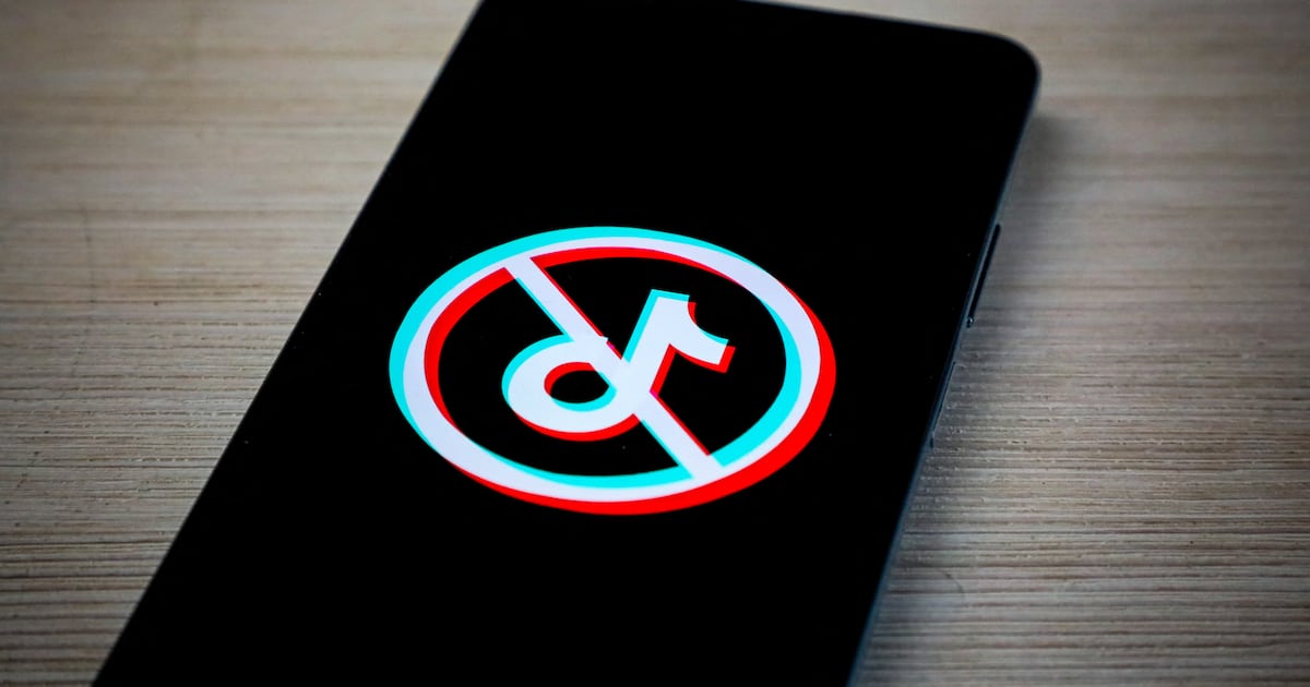 TikTok and LinkedIn under investigation by Coimisiún na Meán – The Irish Times