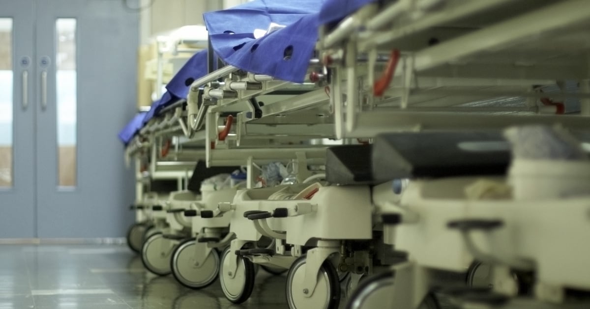 Minister intends to build new hospital to help address problems in health service in Midwest – The Irish Times