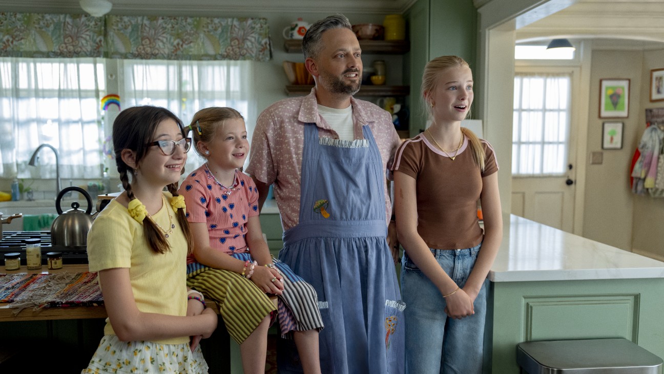 Nate Bargatze stars in 'The Breadwinner'