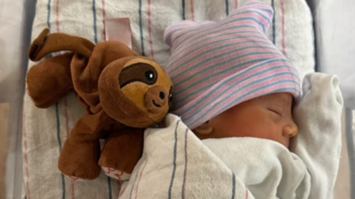 Anna Kournikova and Enrique Iglesias welcome fourth child