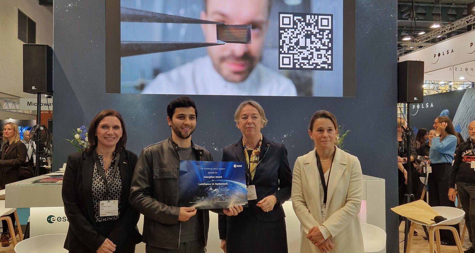 ESA presented the Innovation award to Luxtelligence (Switzerland) at Space Tech Expo Europe 2025