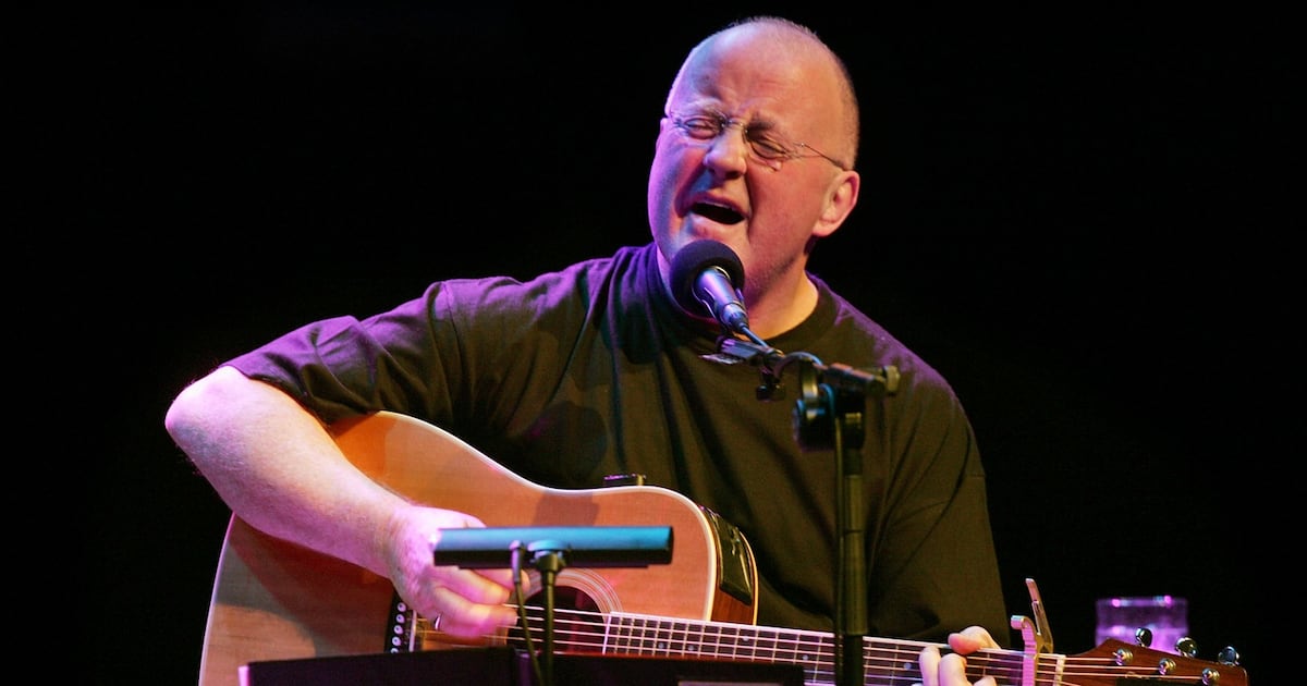 Christy Moore complained about questioning at Holyhead under terror laws in 2004 – The Irish Times