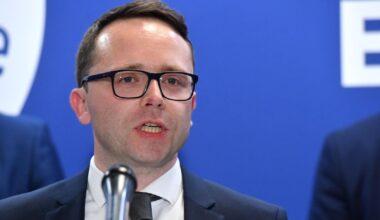 Investigation after video shows masked men saying NI politicians are ‘legitimate targets’ – The Irish Times