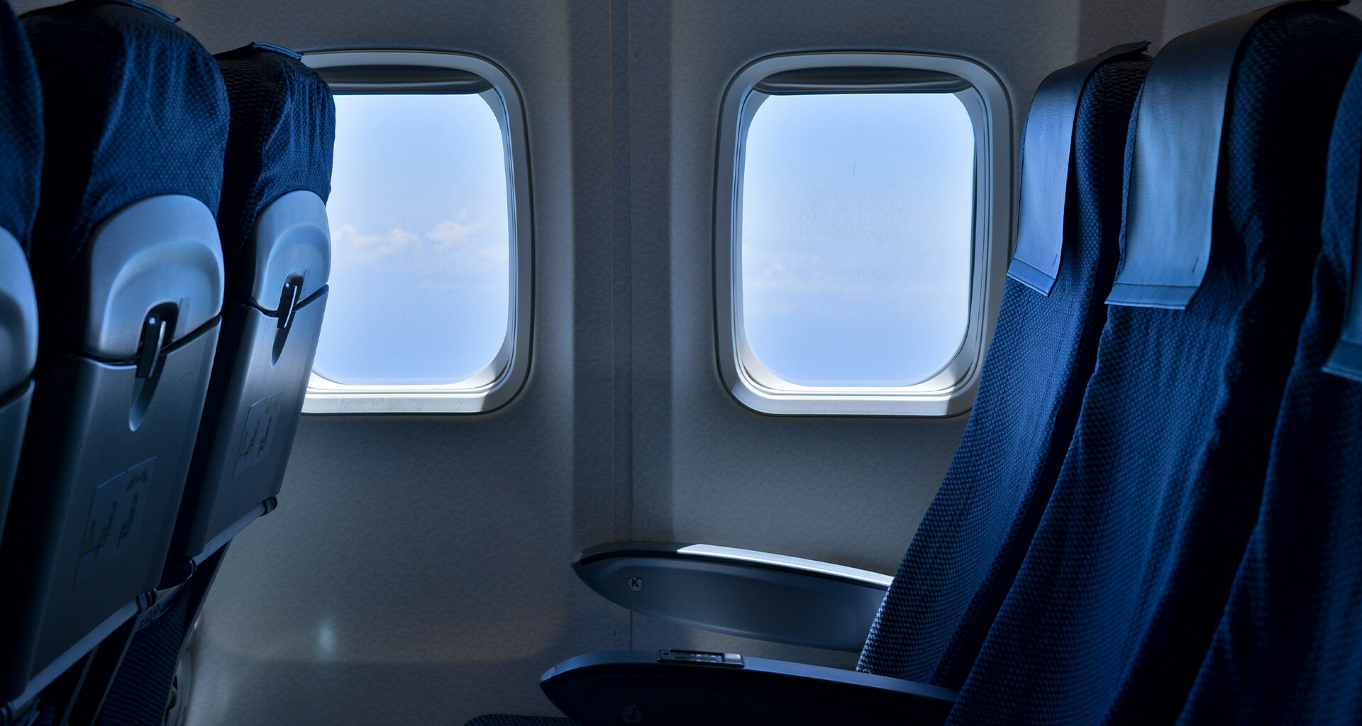 €8,000 to be smuggled to Ireland with fake documents