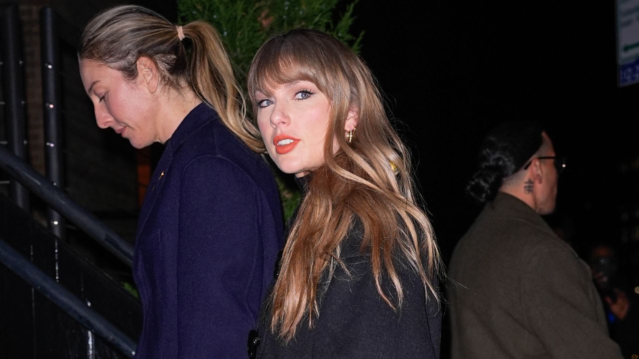 Why Taylor Swift and Este Haim's Tuesday Dinner Date Has Swifties Spinning