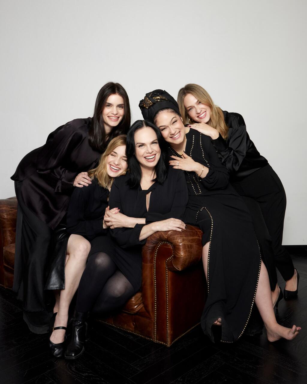 ספיר סולומוביץ, הודיה מתתיה, חוה זינגבוים, אמונה גנץ ובת אל גרוס