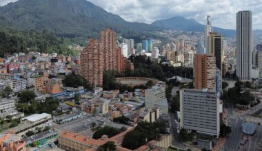 Colombia hikes 2026 minimum wage up nearly 23%