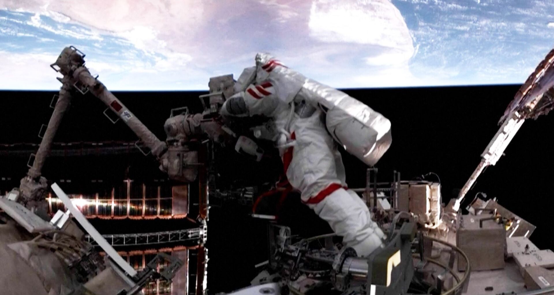 Chinese astronauts inspect damaged Shenzhou 20 spacecraft during 8-hour spacewalk (video)