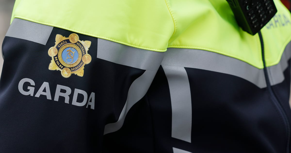 Emergency services attend fire in house in Co Offaly – The Irish Times