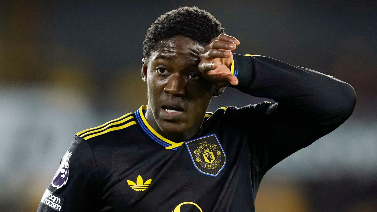 Mainoo 'almost Maguire levels of slow' as loan now best option