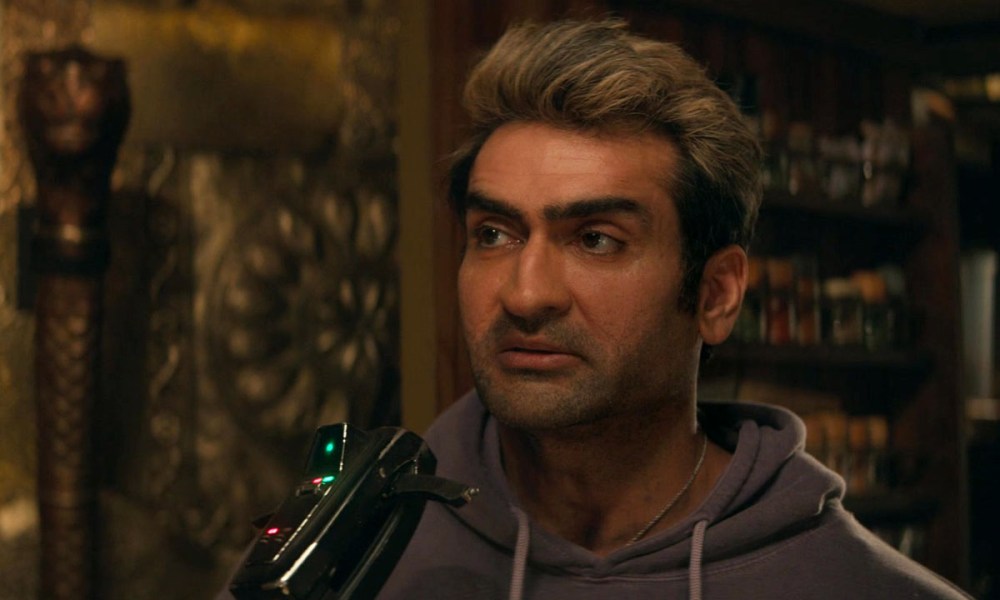 Comedian/Actor Kumail Nanjiani to Make Directorial Debut on Horror Film 'Howl'