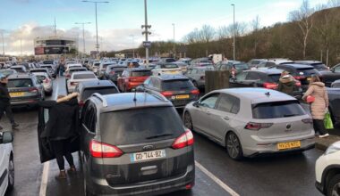 ‘Complete disaster’ for New Year holidaymakers amid Eurostar cancellations – The Irish Times