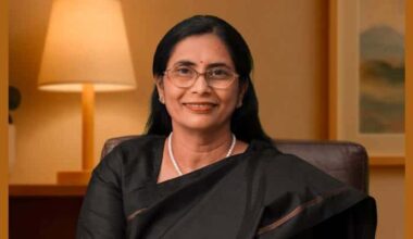 Mental healthcare should be considered a mainstream healthcare rather than a parallel system