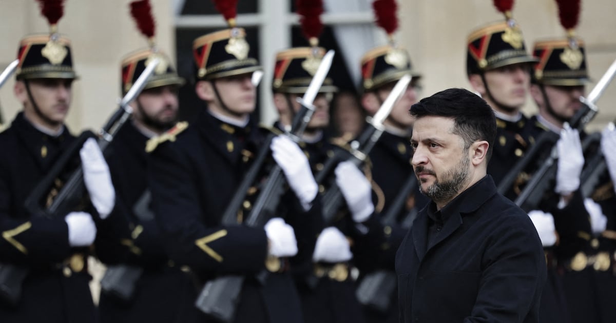 Zelenskiy to arrive at Dublin Airport tonight for first official visit to Ireland – The Irish Times