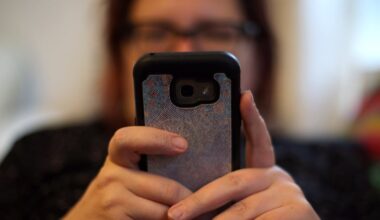 Phone users advised not to answer +44 calls from unknown numbers amid surge in reports – The Irish Times