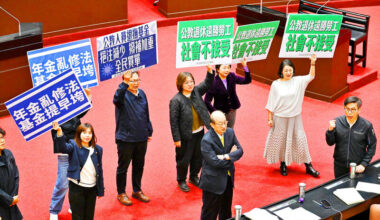 Legislative Yuan passes pension cut suspension