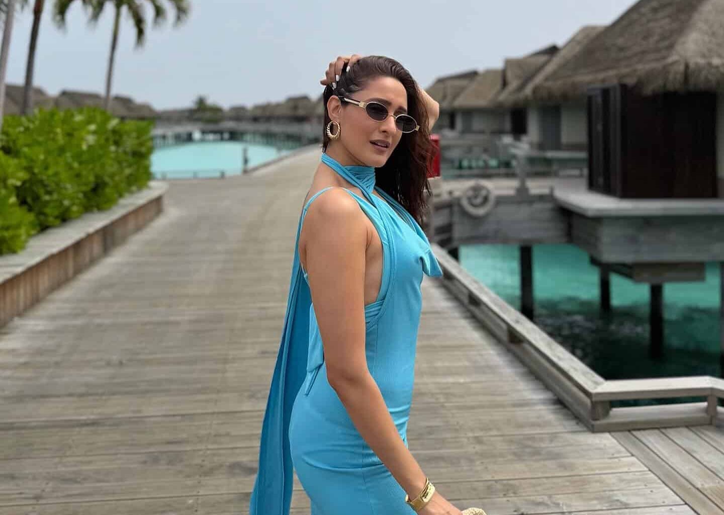 Pragya Serves Ocean-Blue Glam In Maldives