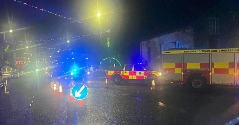 Man, 40s, hospitalised following Ramelton crash