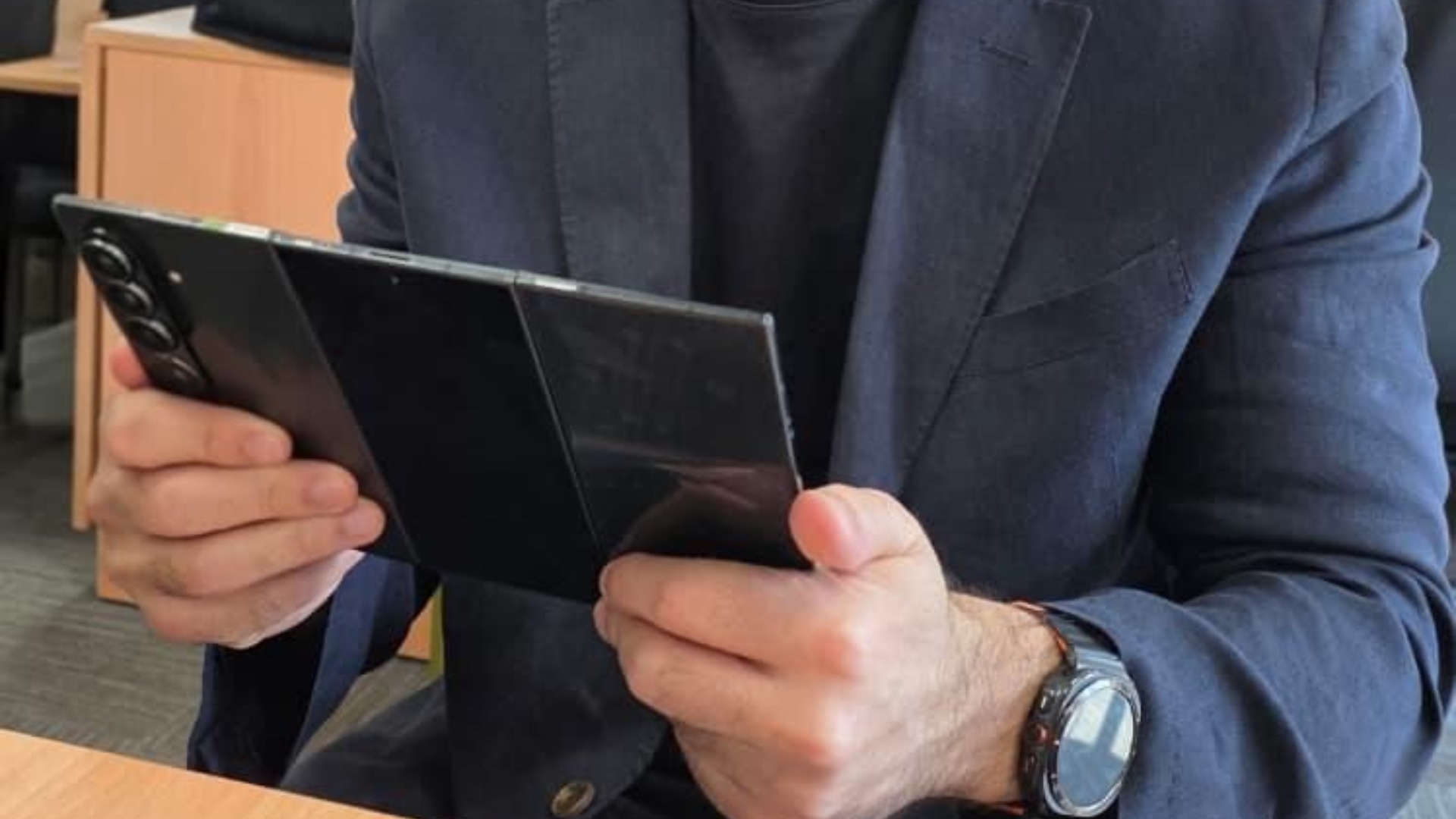 samsung galaxy z trifold four rear cameras prototype