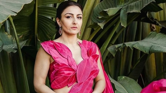 Soha Ali Khan shared her workout video on Instagram on Wednesday.(Instagram)