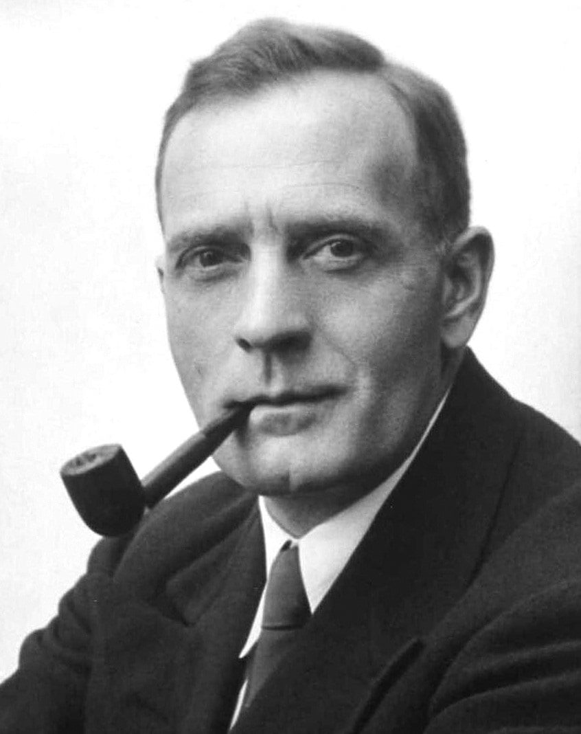 Studio Portrait of Edwin Powell Hubble (Credit : Johan Hagemeyer)
