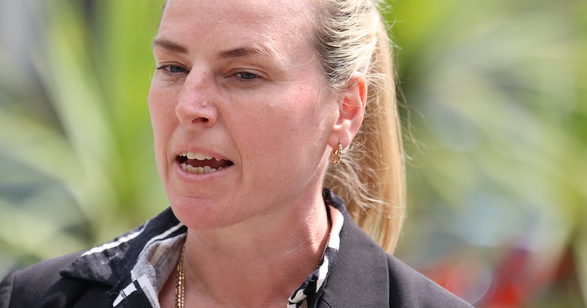 Seanad suspended in row over extended vote deadline to enable Coalition Senators reach chamber – The Irish Times