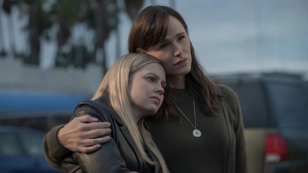 the-last-thing-he-told-me-jennifer-garner-angourie-rice-apple