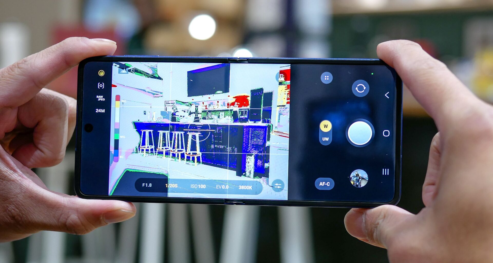 Samsung Galaxy phones have a hidden camera mode — and it's totally transformed my photos