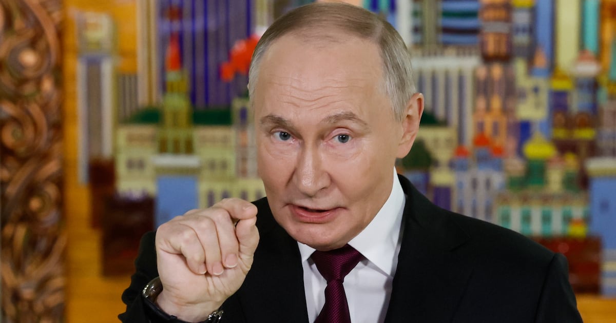 Putin says Russia ready to fight Europe ‘right now’ as US envoys meet president for talks – The Irish Times