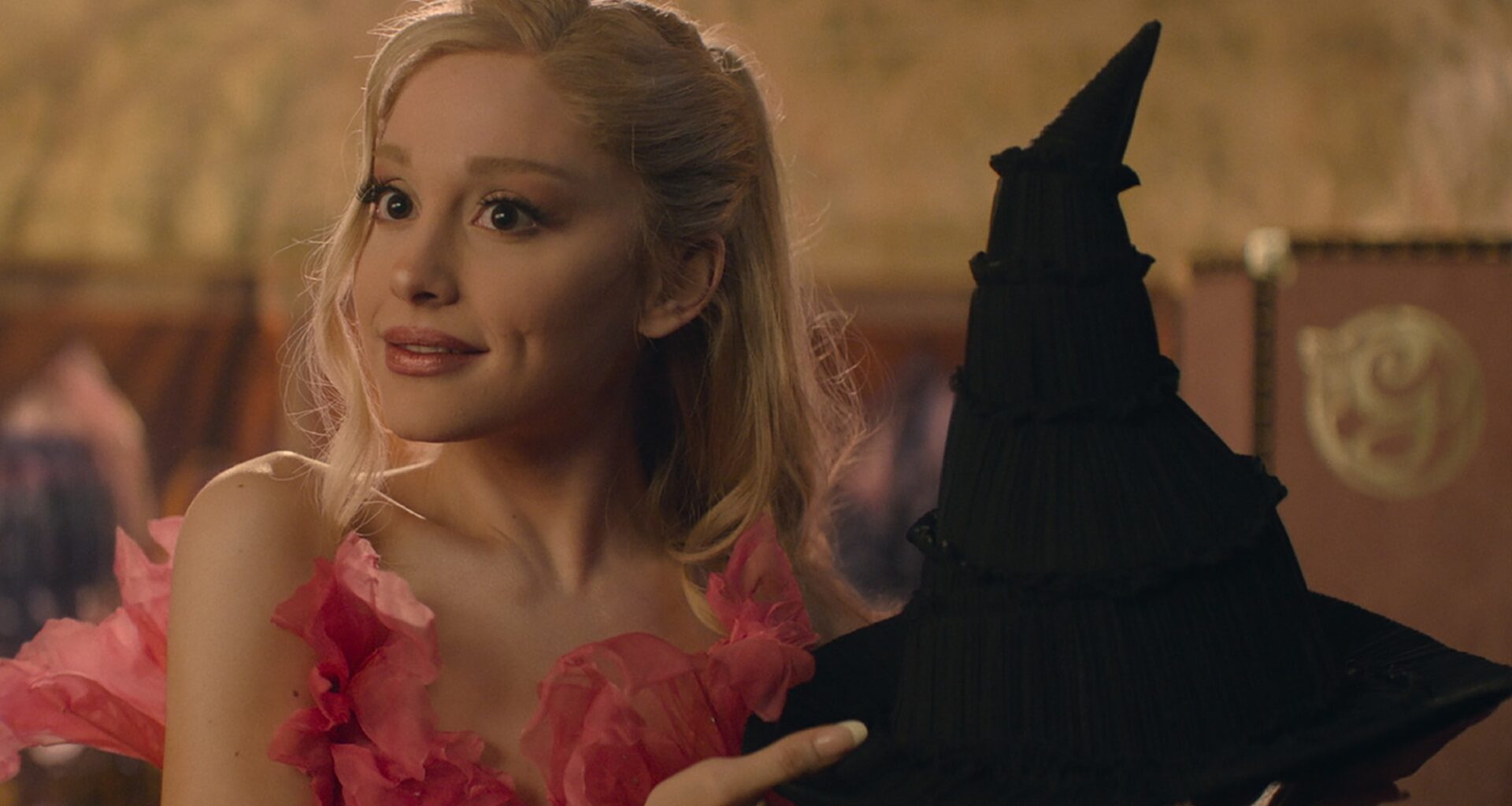 Ariana Grande says playing Glinda in 'Wicked' helped heal her relationship to touring