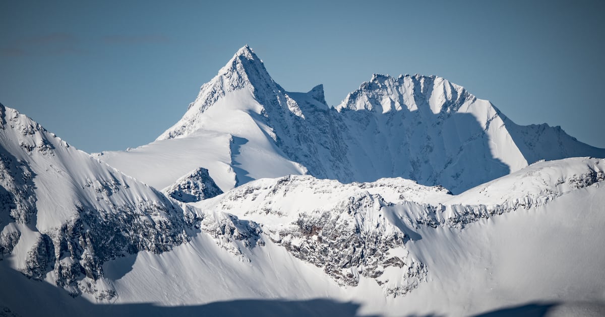 A woman froze to death on an Alpine mountain hike. Is her boyfriend to blame? – The Irish Times