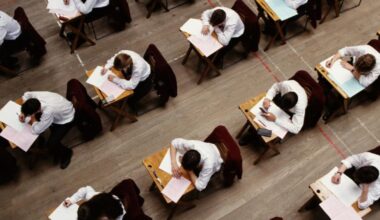 Comparing AI to Wikipedia is like saying a bicycle is similar to a self-driving car – The Irish Times