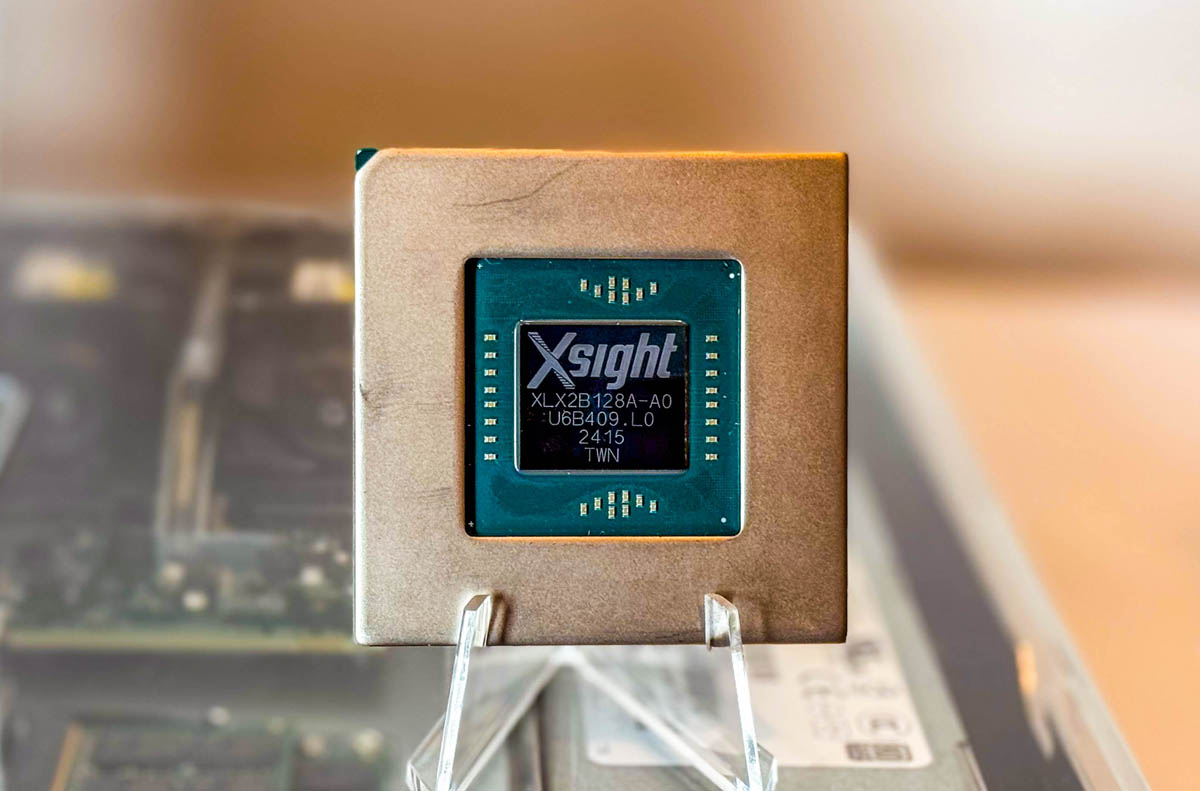 Xsight Labs OCP 2025 X2 12.8T Switch Chip