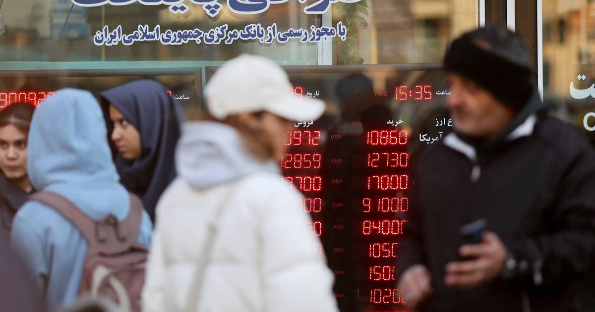Iran’s top judge vows crackdown on ‘economic disruptors’