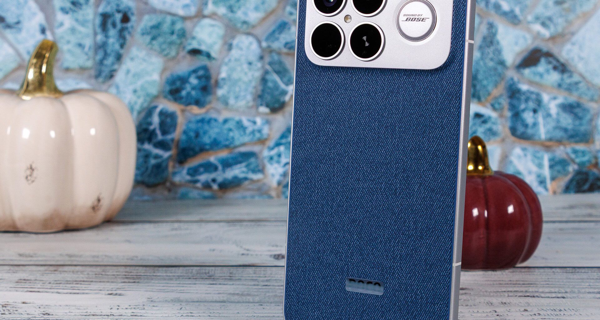 Poco F8 Ultra: High-end power with Bose sound and denim design